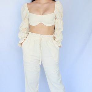Two piece cream set w/ crop wired top